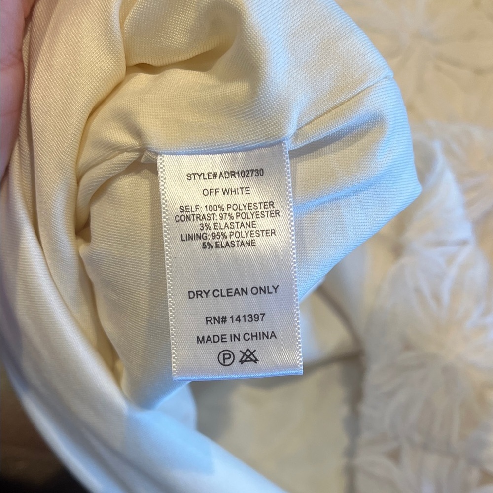 Astr The Label Large 3D Floral White Mini Dress - Picture 6 of 9